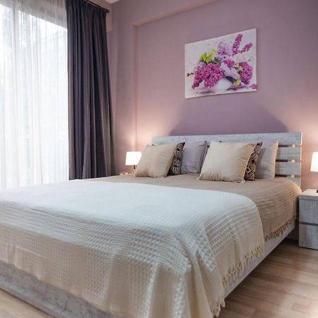 GG Home - cozy 2-bedroom apartment on Givi Kartozia  Tbilisi Buitenkant foto