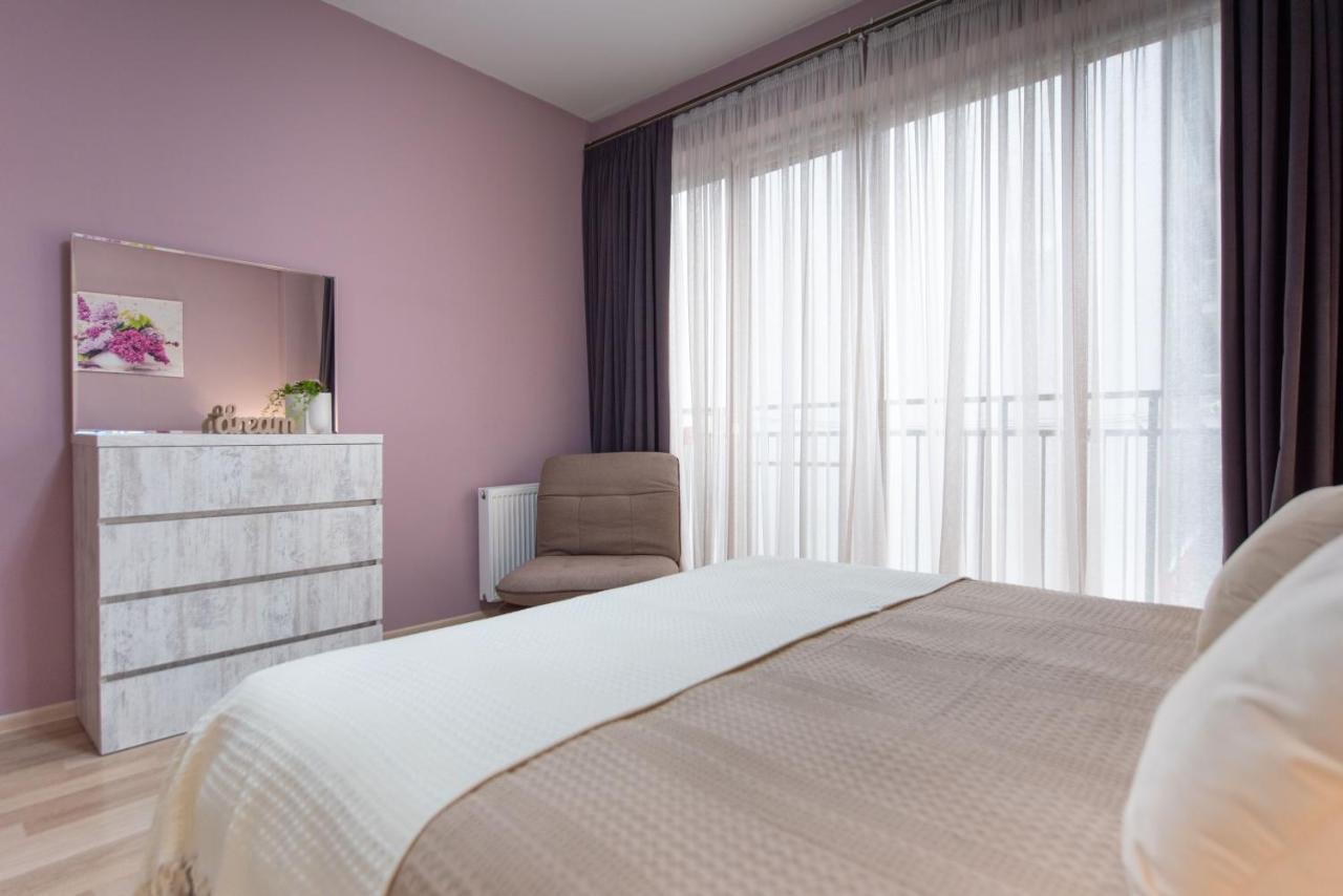 GG Home - cozy 2-bedroom apartment on Givi Kartozia  Tbilisi Buitenkant foto