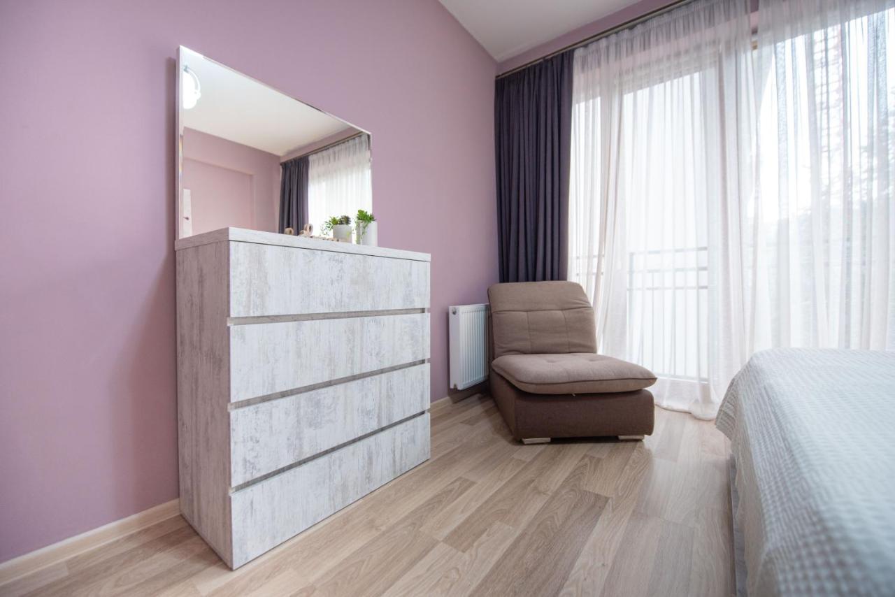 GG Home - cozy 2-bedroom apartment on Givi Kartozia  Tbilisi Buitenkant foto