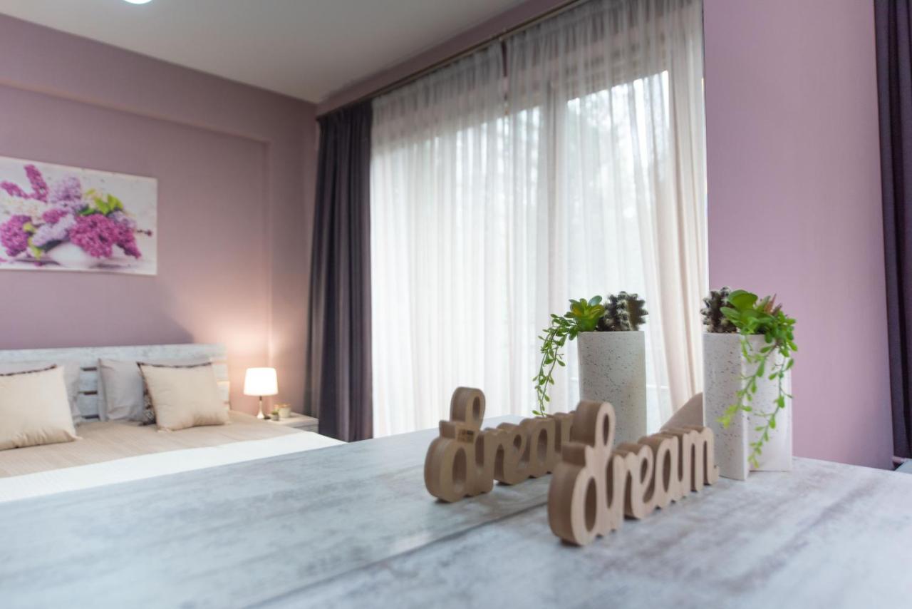 GG Home - cozy 2-bedroom apartment on Givi Kartozia  Tbilisi Buitenkant foto
