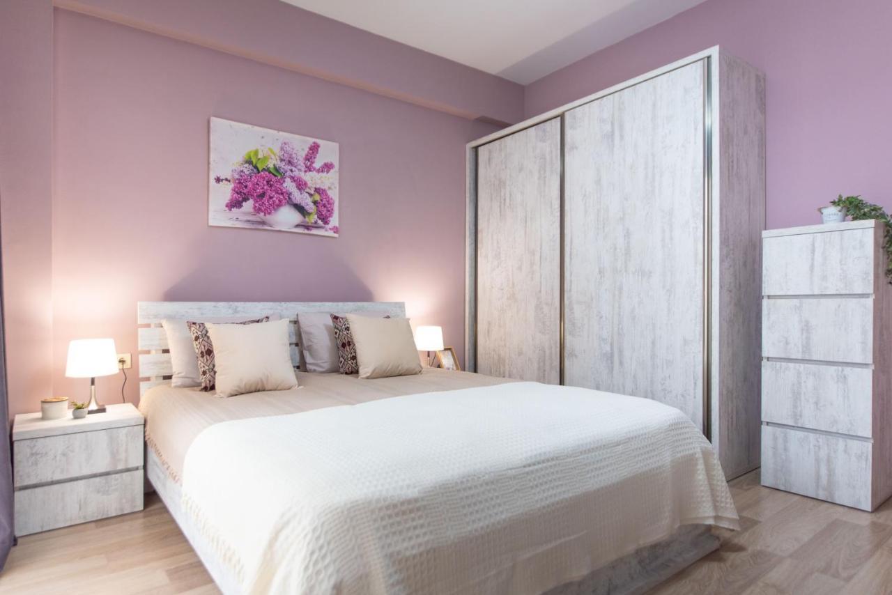 GG Home - cozy 2-bedroom apartment on Givi Kartozia  Tbilisi Buitenkant foto