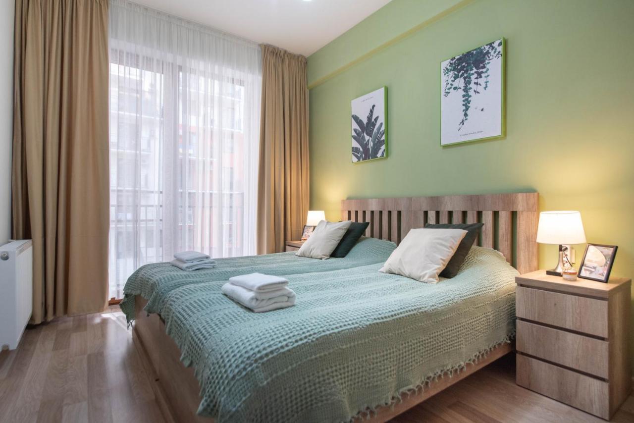 GG Home - cozy 2-bedroom apartment on Givi Kartozia  Tbilisi Buitenkant foto